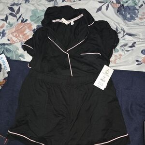 Women’s Pajama Set Top and Shirts NWT!!